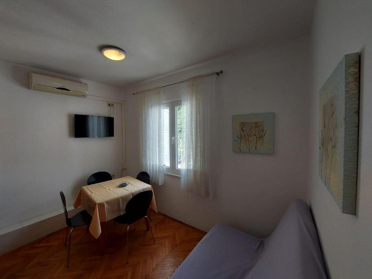 Apartments By The Sea Duce, Omis - 2731 Dugi Rat Exterior photo